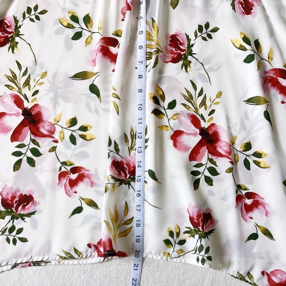 Torrid Floral Print Challis Cami Woman’s 1X Sharkbite Hem Cream & Pink Color - Picture 8 of 8